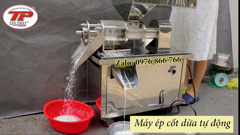 máy ép nước cốt dừa công nghiệp tự động - giá máy ép dừa bằng điện bao nhiêu